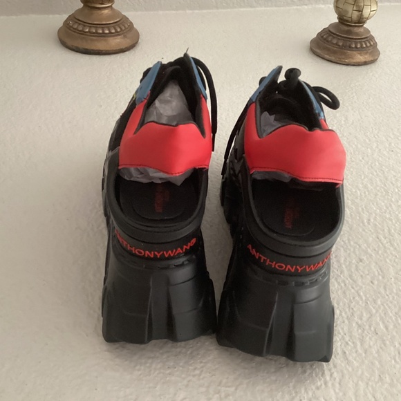 Anthony Wang Collection Gooseberry-01, Platform, Size 10, Color Black NEW - Picture 3 of 4
